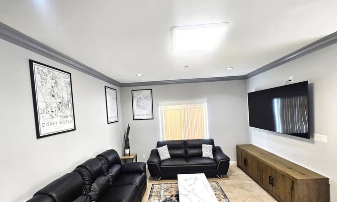 Midway City House | Modern Family Retreat Near Disneyland & OC Beaches