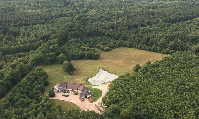 Jouy-le-Potier Cottage | Scenic Gite in Sologne: Nature Retreat Near Chambord