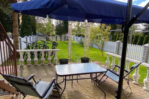 Stepnica Apartment | Spacious Holiday Apartment with Garden in Stepnica