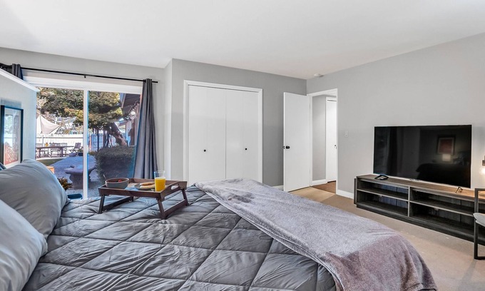 Concord House | Spacious Family Retreat - 4 Bedrooms with Great Amenities