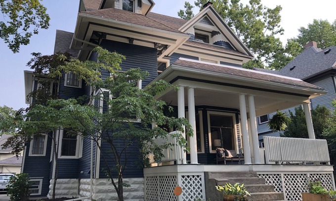 Northshore Triangle House | Spacious Home Steps from Notre Dame with Spa & Kitchen
