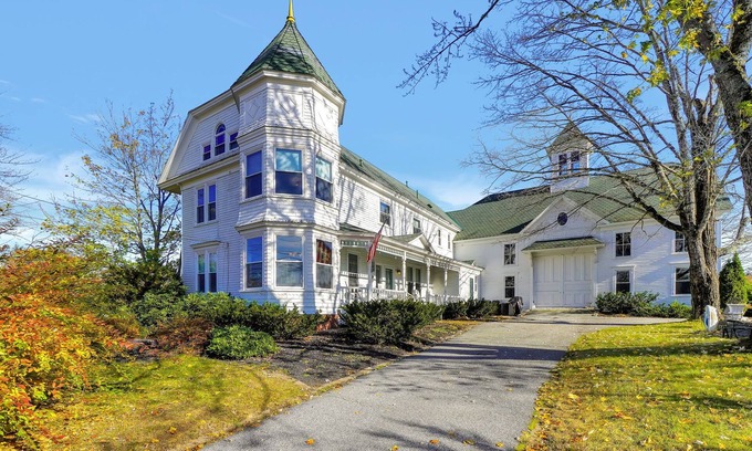Oxford House | Pet-Friendly Home with Indoor Pool Near Lakes and Mountains