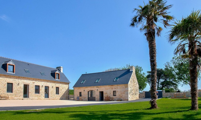 Plovan House | Ideal Getaway for Family Holidays and Relaxation