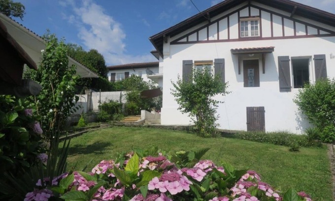 Ciboure House | Spacious Oceanfront House in Ciboure & Saint Jean de Luz