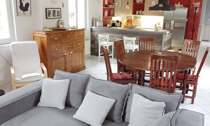 Theys House | Ideal Retreat for 12: Belledonne Mountain Getaway
