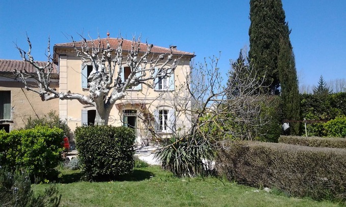 Althen-des-Paluds House | Large house near Avignon