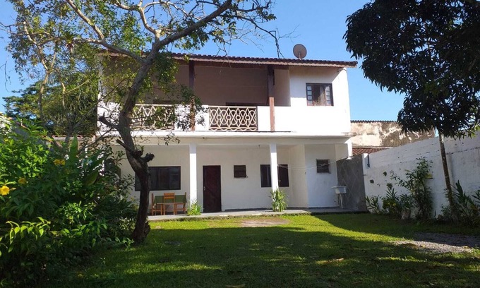 Itanhaem House | Tranquil Oceanfront Retreat with Wi-Fi and Pet-Friendly Options