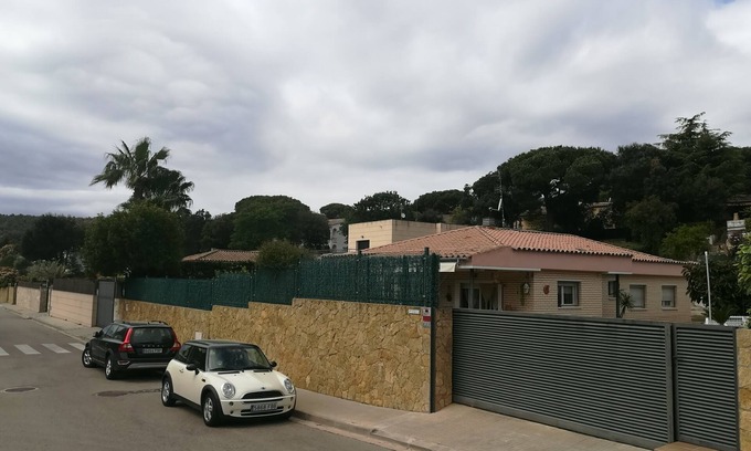 Calonge House | Beautiful Home with Private Garden & Pool near Playa de Aro