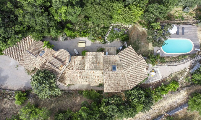 Sault House | Spacious House with Pool and Breathtaking Mont Ventoux Views