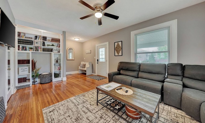 Near South House | Discover a Spacious Lincoln Home Near UNL & Capital