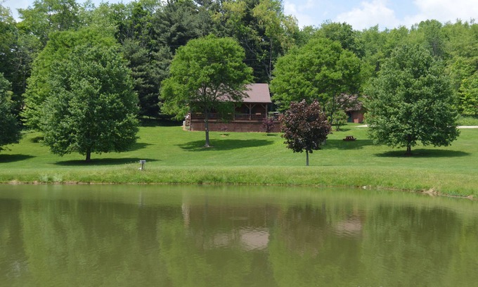 Butler Cabin | Ideal Log Cabin Retreat with Pond Near Mohican State Park