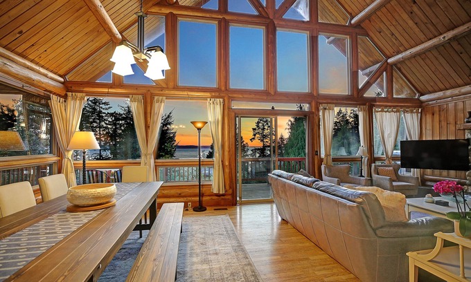 Camano Island House | Beautiful Log Cabin with Ocean Views, Steps from the Beach