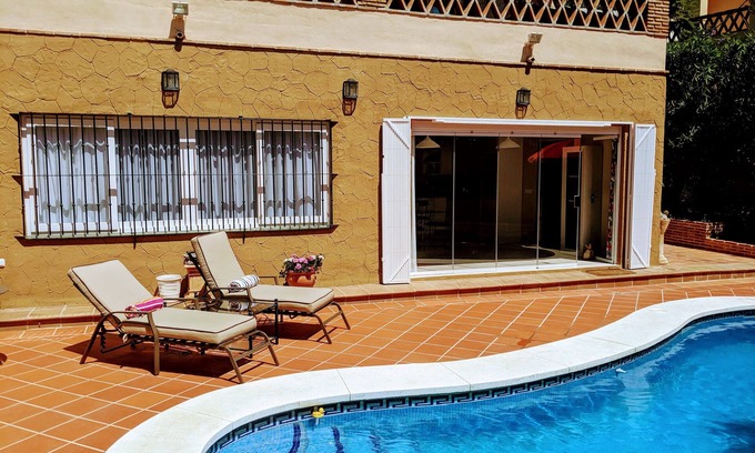Mijas Apartment | Elegant 2 Bedroom Apartment with Private Pool & Ocean View