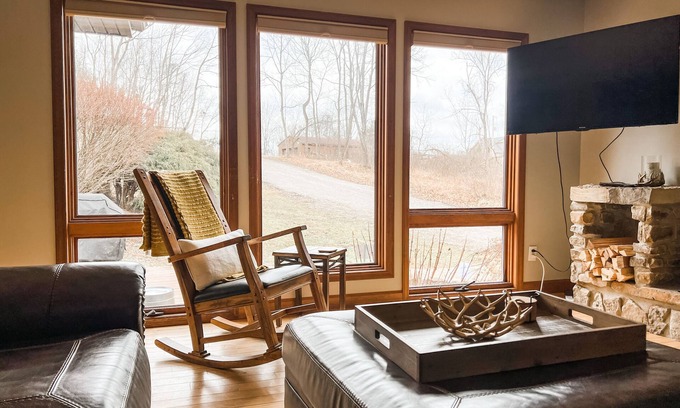 Laurelville House | Elegant Estate with Pool, Perfect for Families & Gatherings