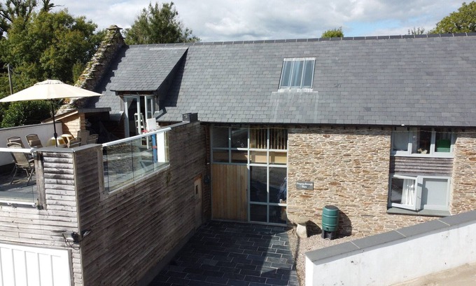 Aveton Gifford House | Large newly converted barn ideal for families with pets
