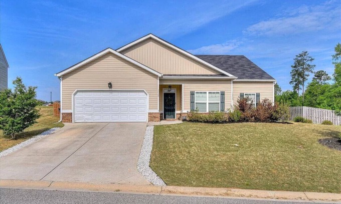 Fort Gordon House | Inviting Open Concept Home Near Augusta National Golf Course