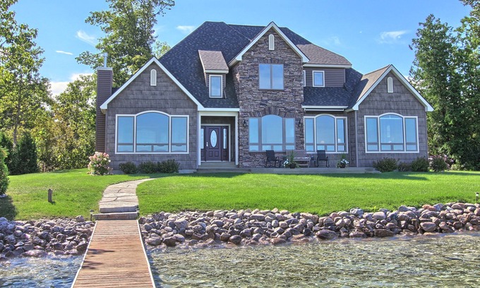 Frankfort House | Plan Your 2025 Getaway—Book Early for Ocean Views!