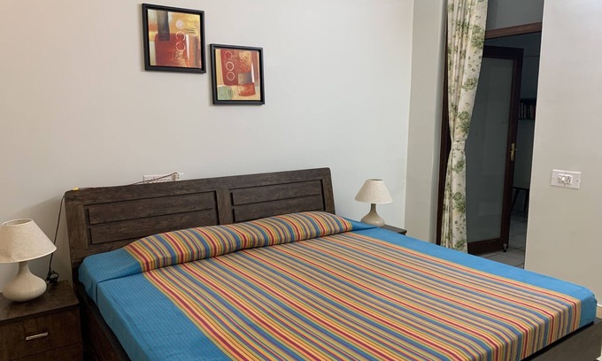 Adarsh Nagar House | Central Jaipur Hotel: Ideal Location for Your Getaway