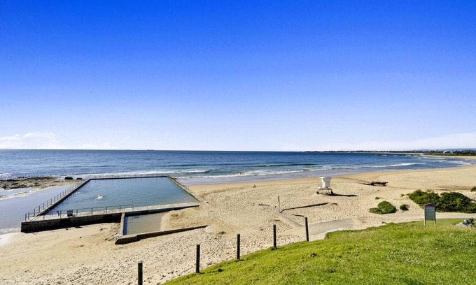 Bulli House | Coastal Retreat with Garden, Steps from the Beach!
