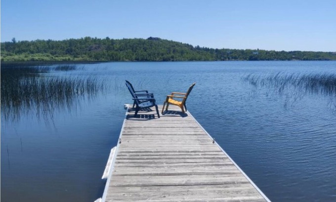 Azilda House | Elegant Waterfront Lakeview Estate with Pool and Breakfast