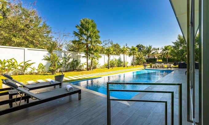 Hua Hin Villa | Spacious Villa with Private Pool and 7 Bedrooms