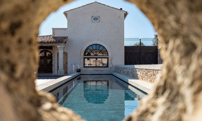 Lagarde-d'Apt House | Large property for rent in Provence: Lavande et Merveilles