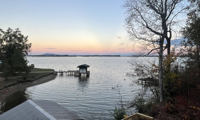 Centre Cabin | Serene Cabin on Weiss Lake with Breathtaking Views