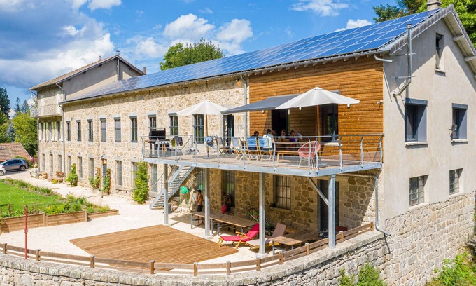 Le Chambon-sur-Lignon Cottage | Gite Le Chambon-sur-Lignon: Perfect for Large Gatherings
