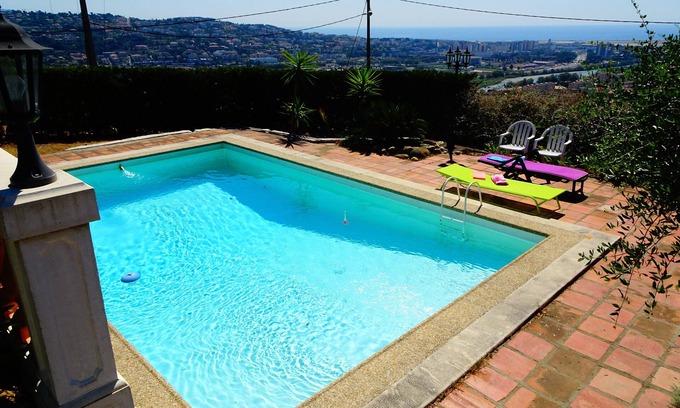 Saint-Laurent-du-Var Apartment | Tranquil Studio with Ocean View & Pool in Saint-Laurent