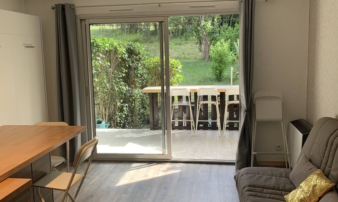 Barcelonnette Apartment | Spacious Studio with Garden, Pool & Spa Amenities
