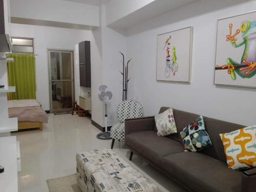 Socorro Apartment | Inviting Studio with Pool and Hot Tub, Rated 9/10