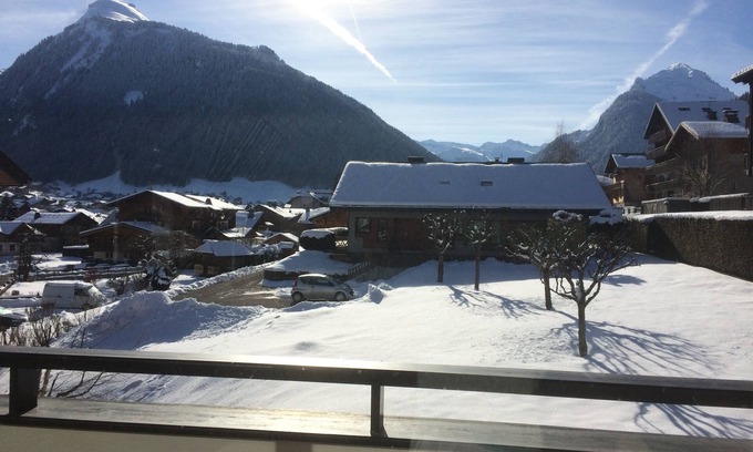 Morzine Apartment | Bright 2-Bed Apartment with Pool and Family-Friendly Amenities