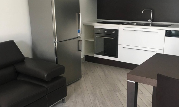 Senago Apartment | Spacious Three-Room Apartment near Fiera Milano