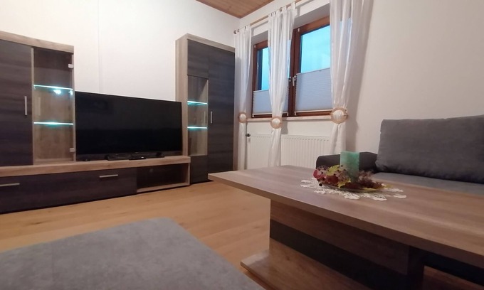 Goestling an der Ybbs Apartment | Spacious Vacation Apartment with Balcony for 6 Guests