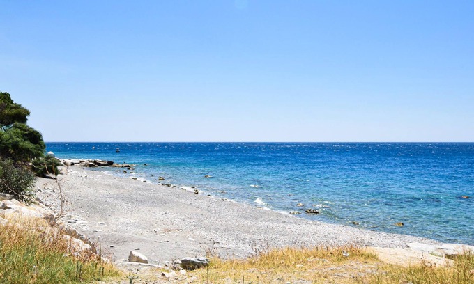 Lazzaro House | Spacious Family Retreat with Ocean Views and Pet-Friendly Perks