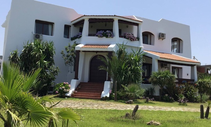 Zouada Villa | Oceanfront Villa with Pool and Perfect 10/10 Rating