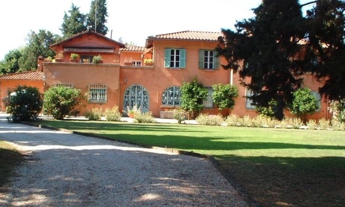 Zona LVIII Prima Porta Villa | Impressive Villa Rental in Rome with Pool and Breakfast