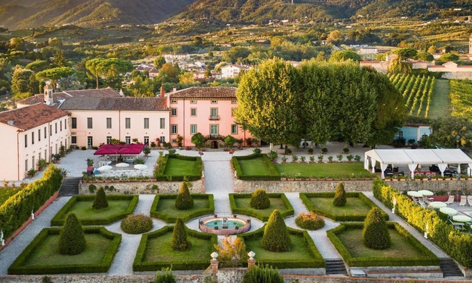 Capannori Villa | Stunning Villa Rental in Tuscany for Weddings & Events