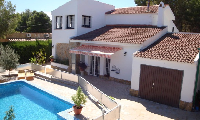 L'Ametlla de Mar Villa | Spacious Villa with Pool, Steps from the Beach
