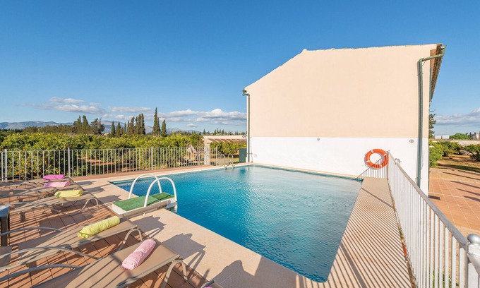 Majorca Villa | Inviting Villa with Private Pool & Garden in Llubi, Mallorca