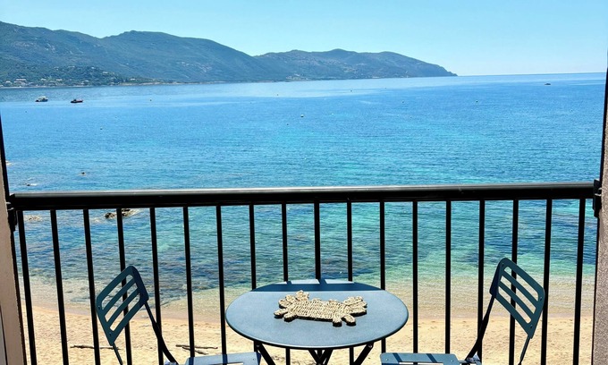 Tiuccia Apartment | Beachfront Studio with Ocean View and Family-Friendly Amenities