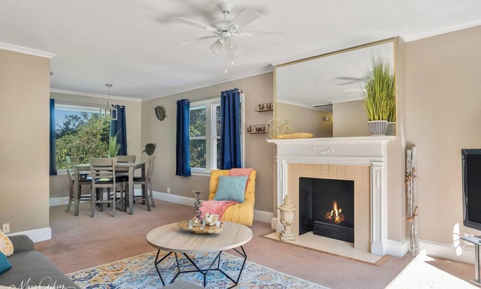 Caddo Heights-South Highlands Apartment | Cozy Hotel with Scenic Views and Hot Tub in South Highlands