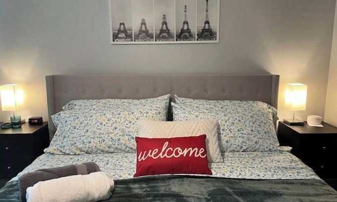 Largo Apartment | Pet-Friendly Largo Central Park "D" One Bed Apartment