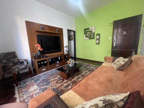 Flamengo Apartment | Ocean View Retreat at Largo do Machado Estilo, Rated 10/10