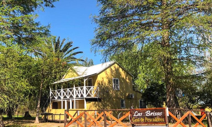 Villa Paranacito House | Pet-Friendly Retreat at Las Brisas Casa de Pescadores