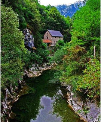 Arenas de Cabrales House | Family-Friendly Getaway at Las Cabraliegas - 9/10 Rating