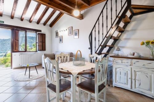 Alfoz de Lloredo House | Family-Friendly Retreat at Las Candelas - La Canaleja