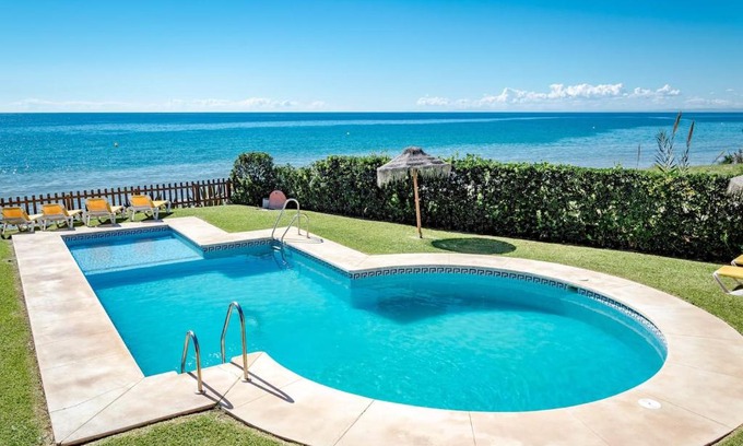 Carib Playa Apartment | Beachfront Townhouses at Las Dunas de Marbella - 4 Star Gem