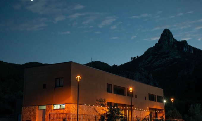 Vallada Hotel | Discover Las Ermitas de Vallada: Pool, Spa & Family-Friendly