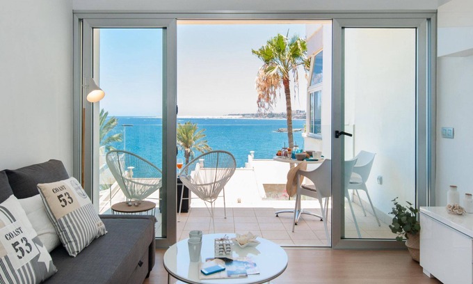 San Agustin Apartment | Seaview Las Flores Apartment with Pool & Spa in San Agustin